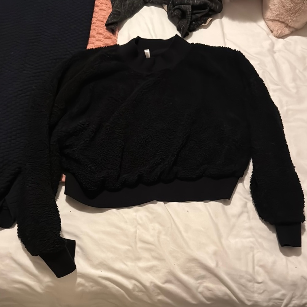Fabletics Black Crew Neck Sweater Soft Knit Relaxed Fit